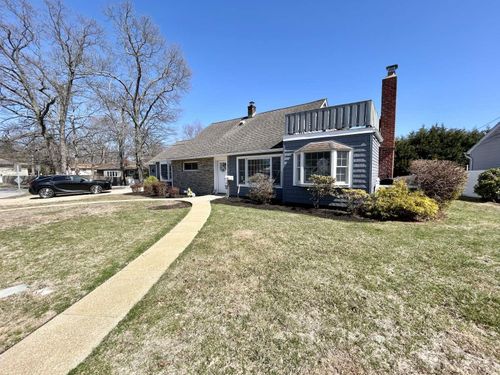 1686 Sycamore Ave, Merrick, NY, 11566-2821 | Card Image