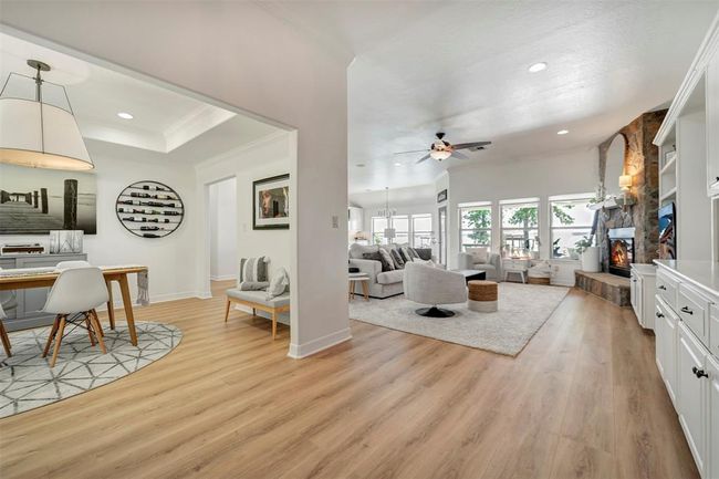 The spacious entry welcomes you in, creating an inviting atmosphere from the moment you step inside | Image 8