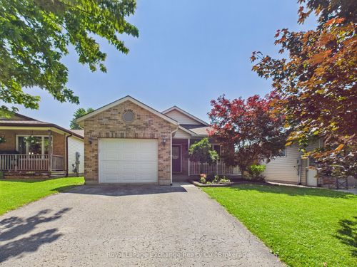 415 Highland Dr, Huron, ON, N0G2W0 | Card Image