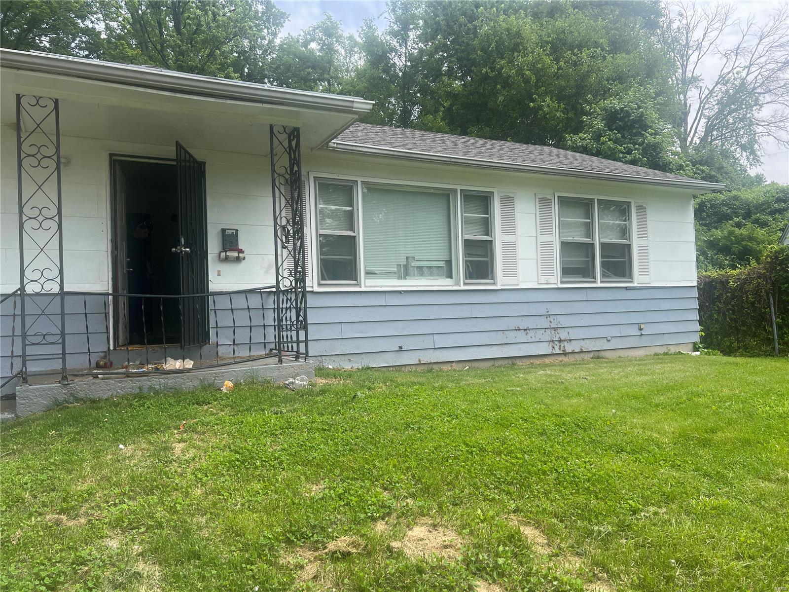 Bel Acres Ct, Saint Louis, MO 63121