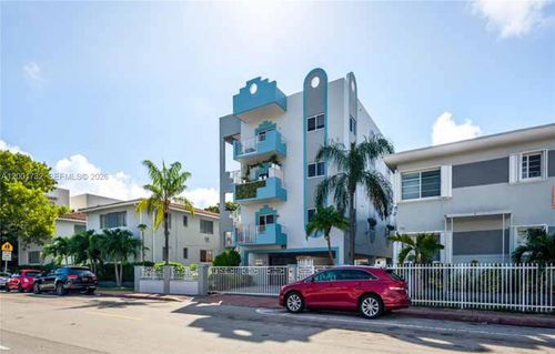 660 85th St, Miami Beach, FL, 33141 | Card Image