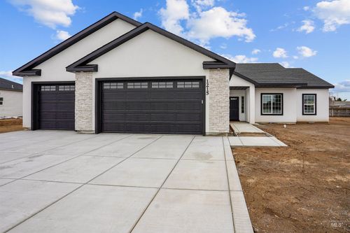 1215 Copper Dr, Rupert, ID, 83350-8005 | Card Image