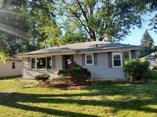 1300 Riverlane Dr, Bradley, IL, 60915-1951 | Card Image