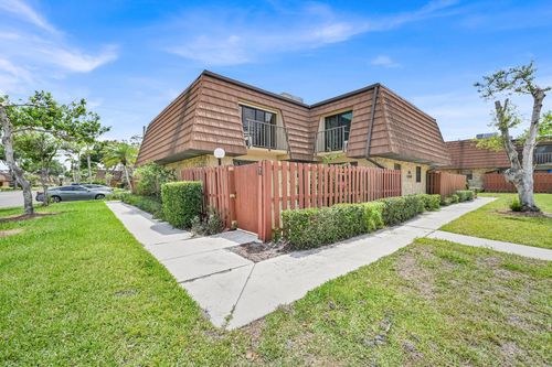 26d-1458 N Lawnwood Cir, Fort Pierce, FL, 34950-4976 | Card Image