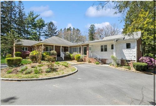 1926 Midlane, Syosset, NY, 11791-9605 | Card Image