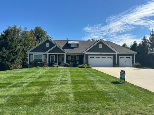 4649 Leighton Lakes Dr, Wayland, MI, 49348-8904 | Card Image