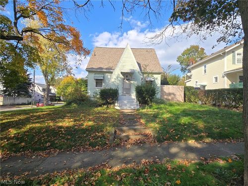 525 Reed Ave, Akron, OH, 44301-2300 | Card Image