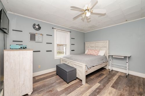 12 Morin Street, Dover, NH, 03820 | Card Image