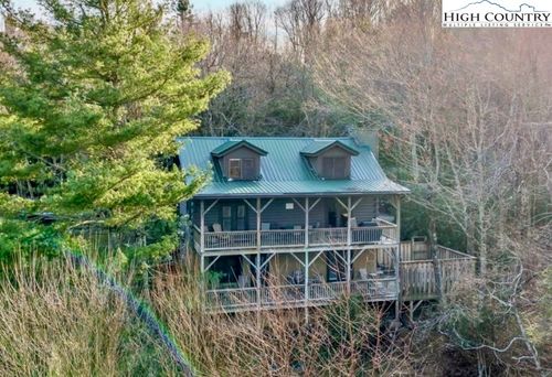 449 Alderly Cir, Blowing Rock, NC, 28605-9682 | Card Image