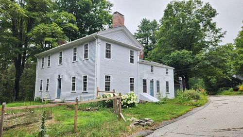 64 Meadow Rd, Townsend, MA, 01469-1142 | Card Image