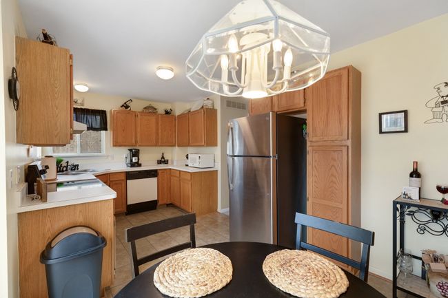 1025 Yorick Path, Condo with 3 bedrooms, 3 bathrooms and null parking in Wixom MI | Image 7