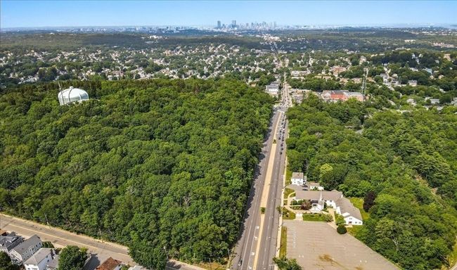 APT-7 - 2 Lagrange St, Condo with 2 bedrooms, 1 bathrooms and 1 parking in Boston MA | Image 33