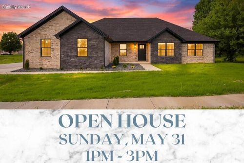 213 Delancey St, Berea, KY, 40403-1067 | Card Image
