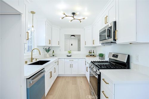 1246 E Turin Ave, Anaheim, CA, 92805-5719 | Card Image