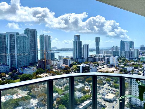 3105-121 Ne 34th St, Miami, FL, 33137-3852 | Card Image