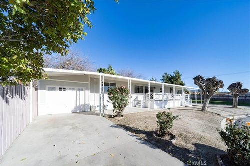 49-1400 E Menlo, Hemet, CA, 92544 | Card Image