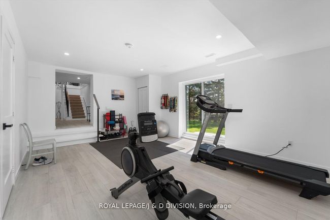 15 Malone Rd, House other with 6 bedrooms, 5 bathrooms and 4 parking in Jacksons Point ON | Image 27