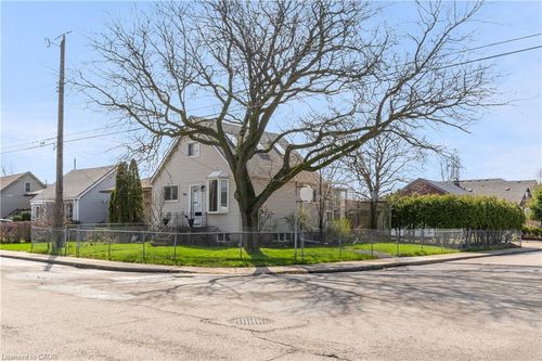 180 Mead Ave, Hamilton, ON, L8H3V1 | Card Image