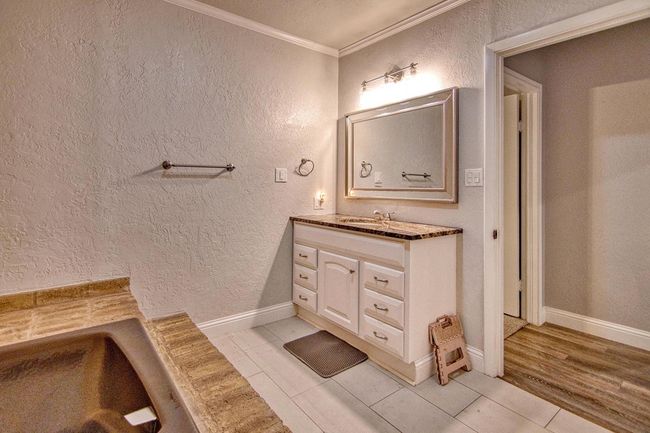 311 Smith St, Home with 3 bedrooms, 2 bathrooms and null parking in Mason TX | Image 16