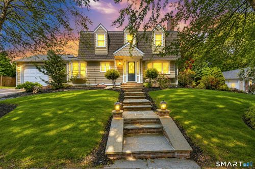 18 Woodhead Dr, Milford, CT, 06460-7252 | Card Image