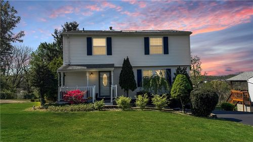 303 Scottsdale Dr, Coraopolis, PA, 15108-9776 | Card Image