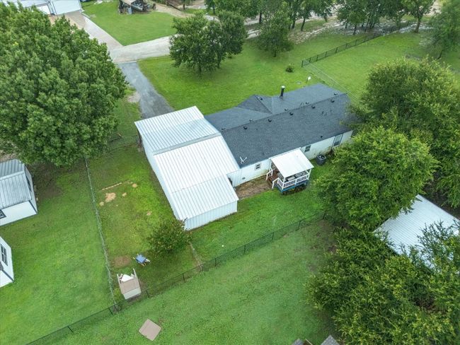 403 Se County Road 3048 C, House other with 3 bedrooms, 2 bathrooms and null parking in Corsicana TX | Image 31
