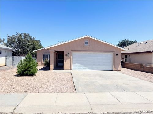 1815 Gates Ave, Kingman, AZ, 86401-4017 | Card Image