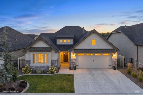 153 N Becknoll Ln, Eagle, ID, 83616-7749 | Card Image