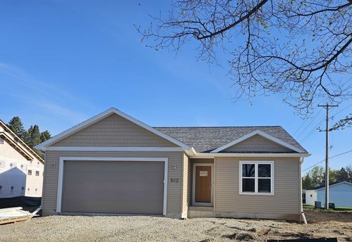 512 Village Ln, RIPON, WI, 54971-2707 | Card Image