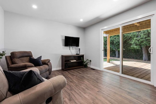 5965 Deerfield Cres, House other with 4 bedrooms, 3 bathrooms and 6 parking in Chilliwack BC | Image 27