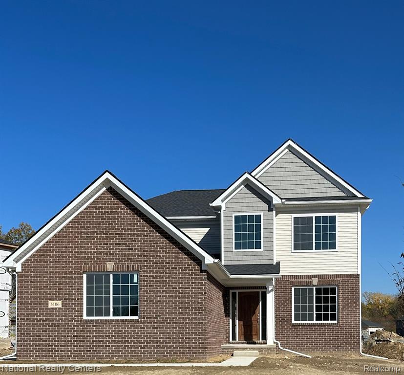 Marlayna Dr, Oxford, MI 48371 #1