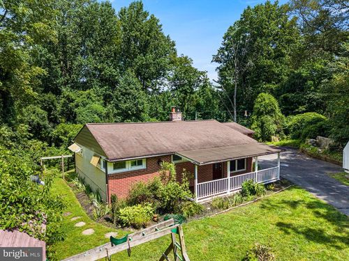 25 E Pennsbury Way, CHADDS FORD, PA, 19317-9301 | Card Image