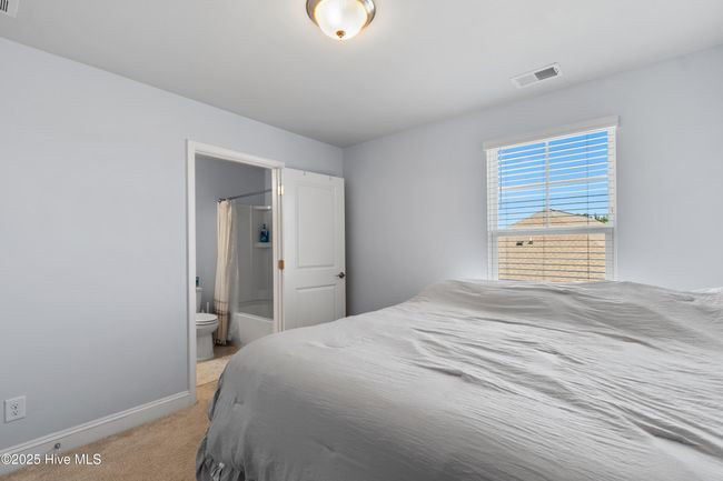 Bedroom 1 - with en-suite | Image 18
