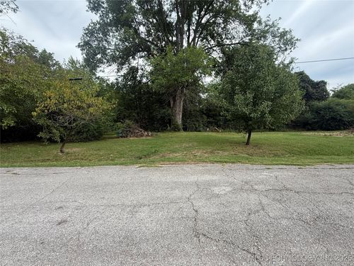 342 S 6th St, Porter, OK, 74454-1100 | Card Image