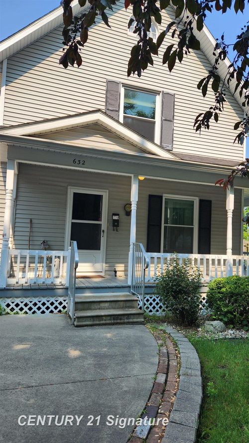 632 S Chapman St, Chesaning, MI, 48616-1408 | Card Image