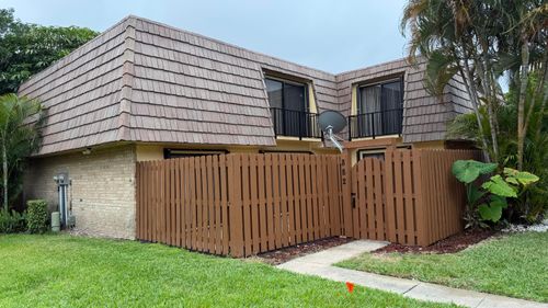 88-b-882 Springdale Cir, Palm Springs, FL, 33461-1528 | Card Image