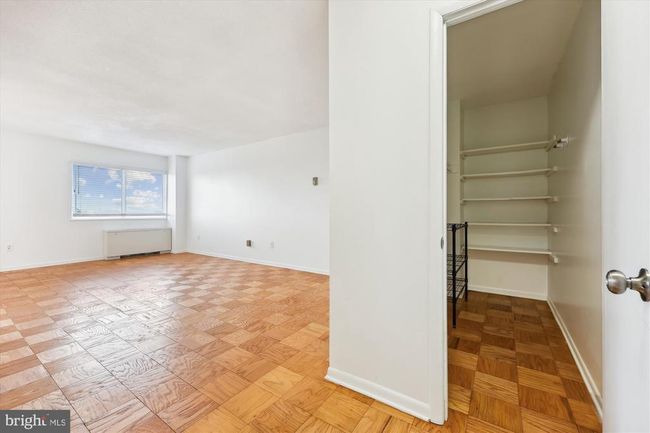 APT-1105B - 1121 University Blvd W, Condo with 3 bedrooms, 2 bathrooms and null parking in SILVER SPRING MD | Image 8