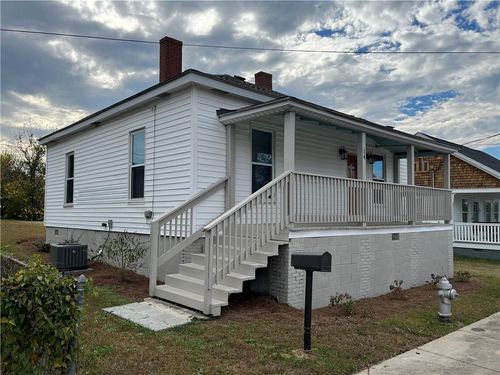 14 Hazel St, Porterdale, GA, 30014-1993 | Card Image