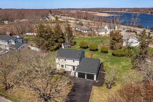 3 Pine Top Rd, Barrington, RI, 02806-1705 | Card Image