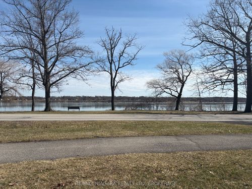 0 Niagara River Pky, Niagara Falls, ON, L2E | Card Image