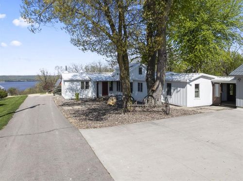 N2095 Twin Bluff Ln, STOCKHOLM, WI, 54769-6003 | Card Image