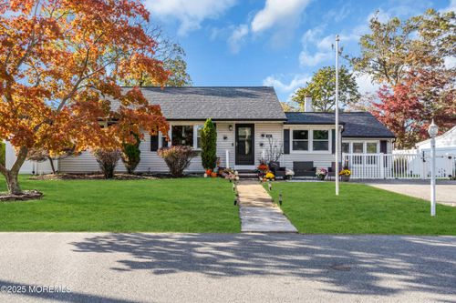 616 Cable Ave, Beachwood, NJ, 08722-3638 | Card Image