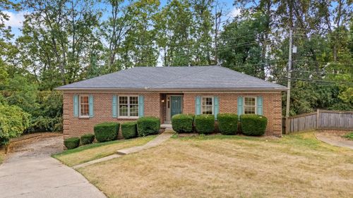 1112 Pepperhill Cir, Lexington, KY, 40502-3802 | Card Image