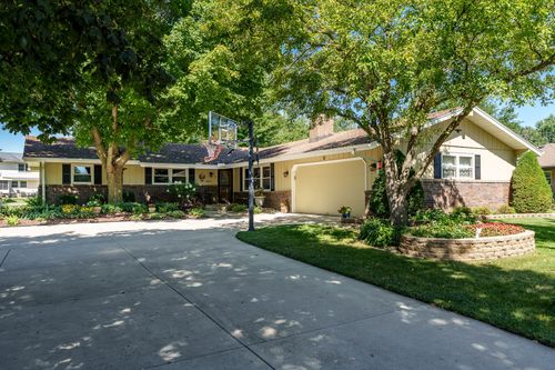 3606 Fleetwood Dr, Rockford, IL, 61101-1834 | Card Image
