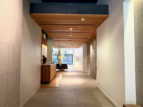 210-346 Congress, Boston, MA, 02210 | Card Image