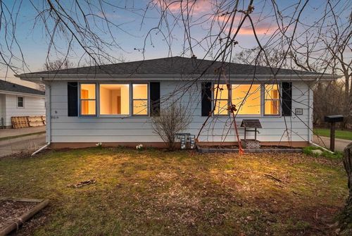 801 Caroline Street, NEENAH, WI, 54956 | Card Image