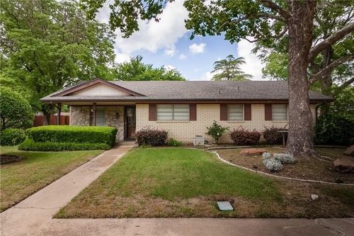 2118 Chippendale Dr, Mckinney, TX, 75071-2850 | Card Image