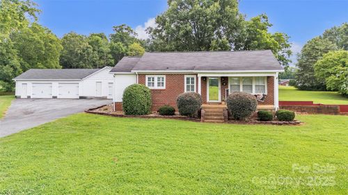 96 Friendship Church Rd, Taylorsville, NC, 28681-6401 | Card Image