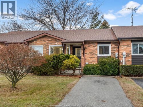 40 Remark Dr, Kingsville, ON, N9Y3X6 | Card Image