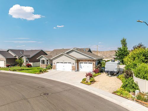 3702 Valley Ridge Ave, Elko, NV, 89801-8432 | Card Image